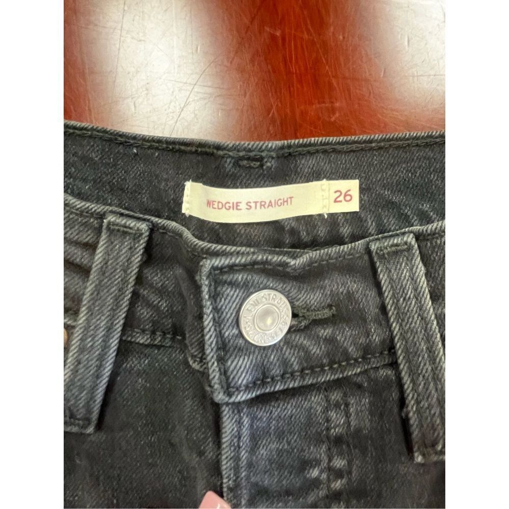 Levi’s Black Wedgie Straight Button Fly Jeans sz 26 Worn Once - Picture 3 of 6